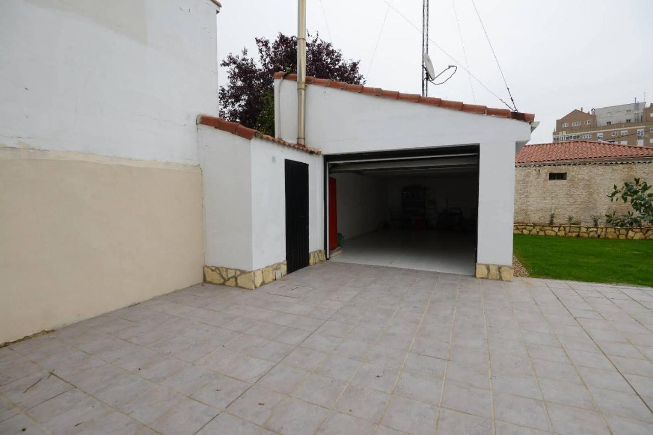 Villa Housing Leon Casa Con Jardin Esterno foto